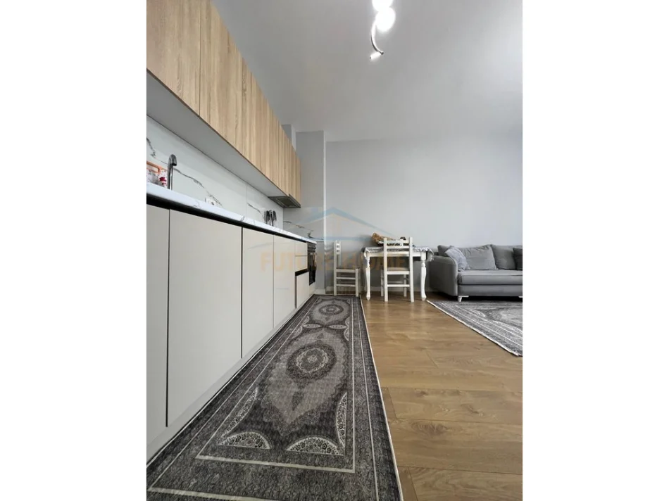 Tirane, shitet apartament 2+1+PARKIM, Kati 6, 92 m² 174.800 € (RRUGA E DIBRES)