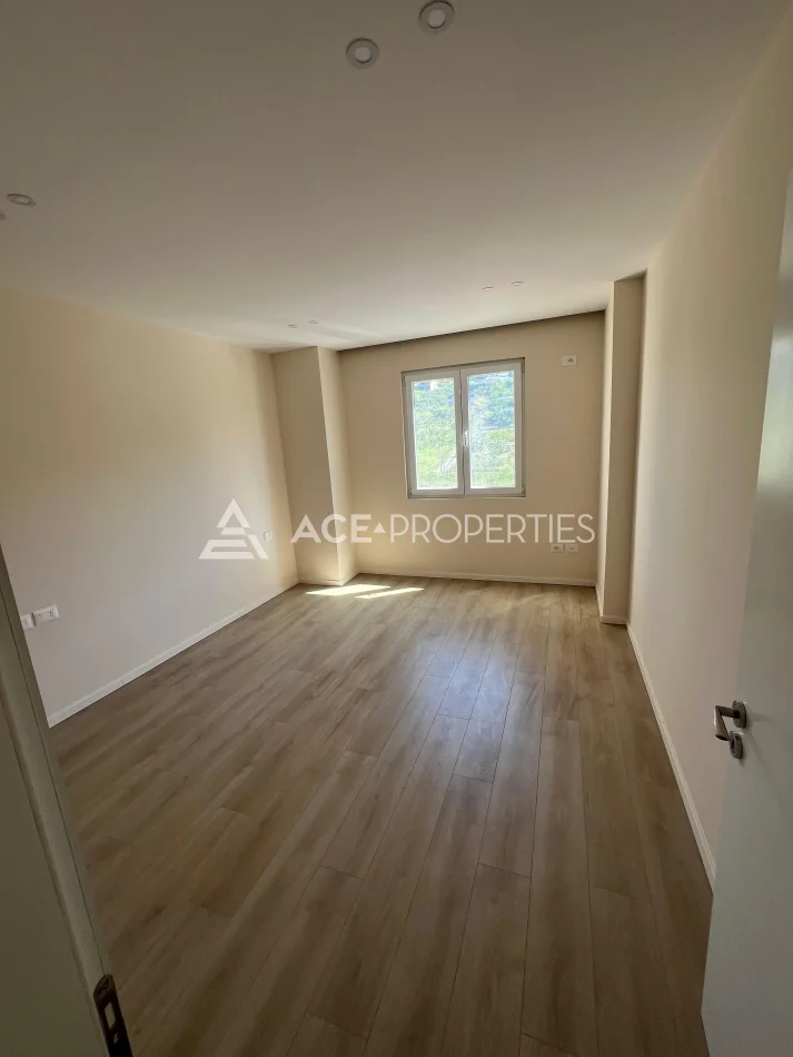 Durres, shitet apartament 1+1 Kati 2, 60 m² 90.000 € (SHKEMB KAVAJE)