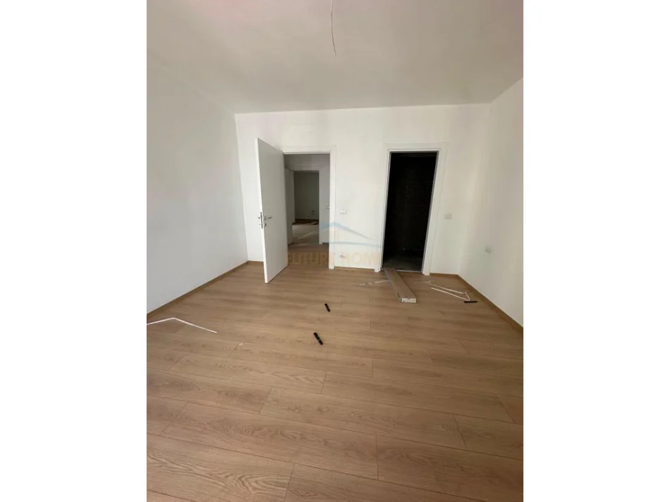 Tirane, shitet apartament 2+1+2+PARKIM, Kati 3, 108 m² 215.000 € (ISH DOGANA)