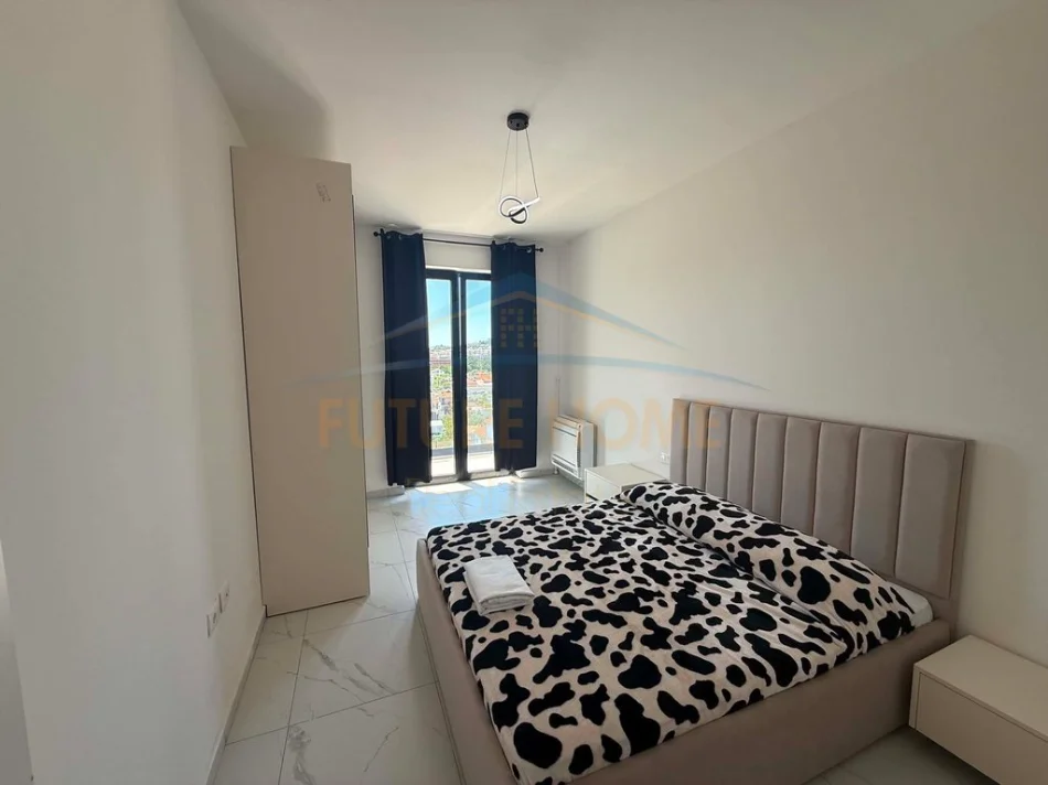 Tirane, jepet me qera apartament 1+1 Kati 5, 80 m² 550 € (ISH DOGANA)