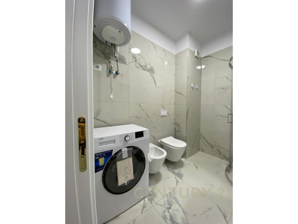Tirane, jepet me qera apartament 1+1 Kati 5, 59 m² 500 € (Don Bosko)