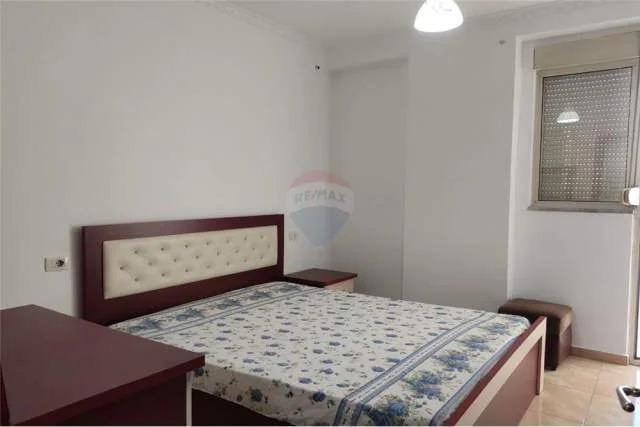 Tirane, jepet me qera apartament 2+1 Kati 4, 122 m² 500 Euro (Don Bosko)