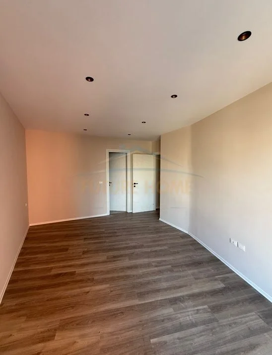 Tirane, shes apartament 2+1 Kati 5, 103 m² 257.500 € (Qemal Stafa)