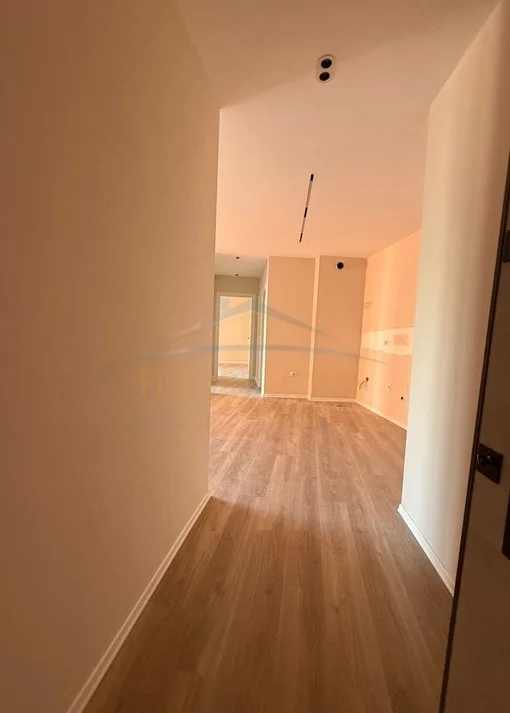 Tirane, shes apartament 2+1 Kati 5, 103 m² 257.500 € (Qemal Stafa)