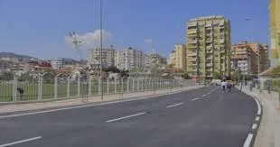 Tirane, jepet me qera apartament 1+1 Kati 1, 450 € (rruga kosovarve)