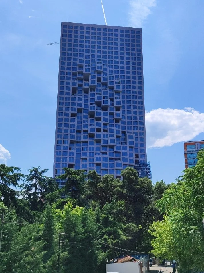 Tirane, ndarje qeraje me vajze apartament 1+1 Kati 1, 60 m² 300 € (Rruga Elbasanit, Tirane)