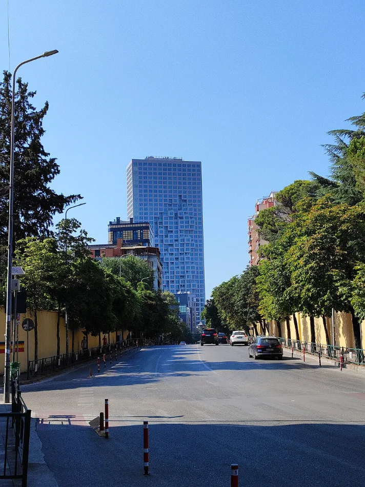 Tirane, shitet apartament 2+1+Aneks+Ballkon Kati 3, 135 m² 410.000 € 