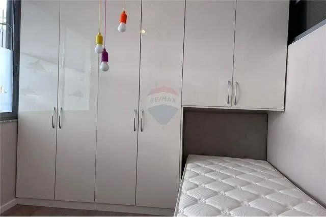 Tirane, jepet me qera apartament 2+1+A+BLK Kati 1, 80 m² 400 Euro (Fresku)