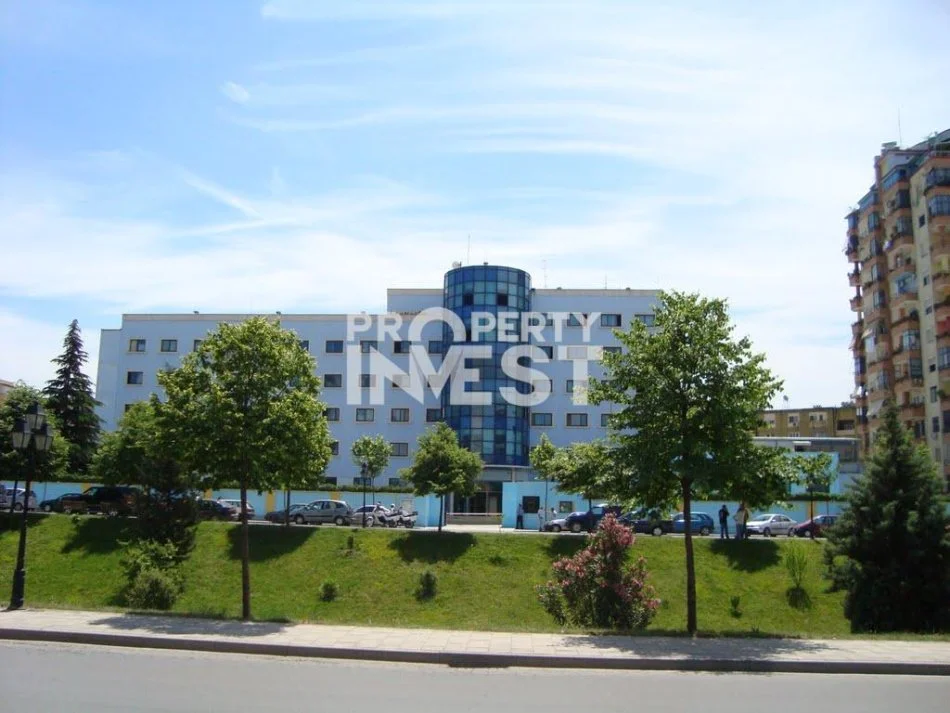 Tirane, jepet me qera ambjent biznesi Kati 0, 36 m² 420 € (drejtoria e pergjithshme e policise)