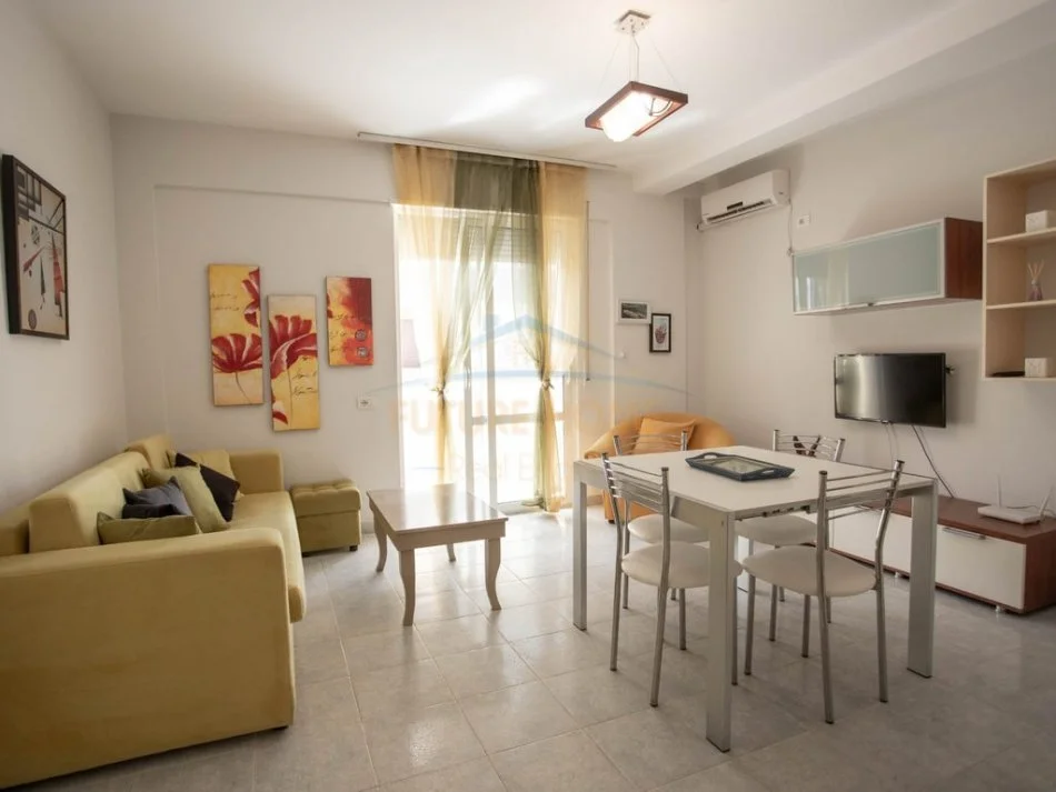 Durres, jepet me qera apartament 1+1 Kati 2, 53 m² 500 € (Plazh Iliria, Durrës)