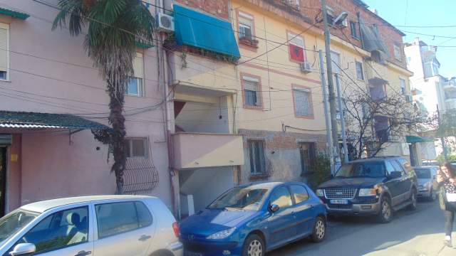 Tirane, shesim apartament 2+1+A+BLK Kati 1, 72 m², 90.000 Euro, (Rruga Budi)
