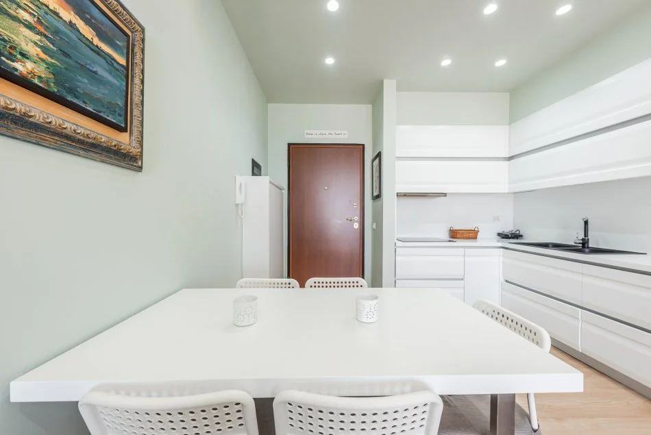 Vlore, jepet me qera apartament 1+1+Ballkon , 97 m² 800 € (Lungomare)