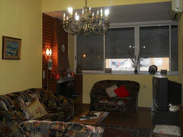 Tirane, jepet me qera apartament 2+1 Kati 5, 100 m² 600 Euro (Bulevardi Zogu I 1)