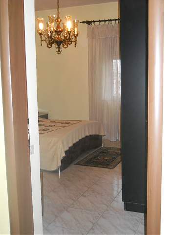 Tirane, jepet me qera apartament 2+1 Kati 5, 100 m² 600 Euro (Bulevardi Zogu I 1)