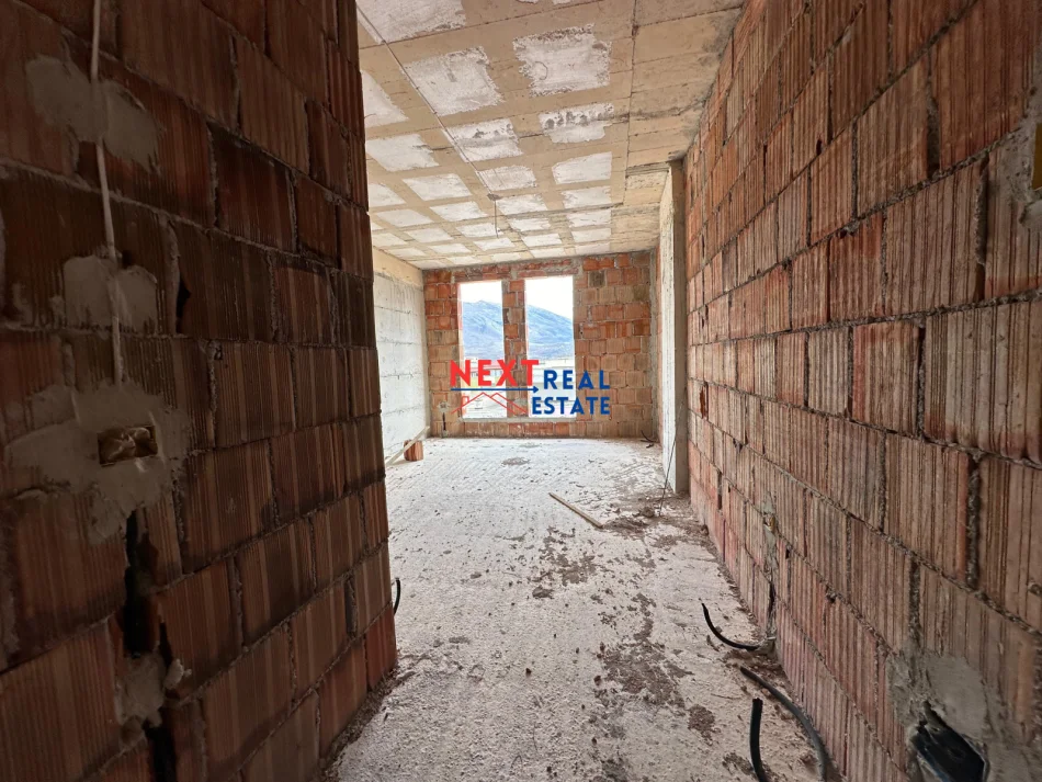 SHITEN BASHKE OSE TE NDARA 2 APARTAMENTE NE ORIKUM TEK MEHILLI SHPK