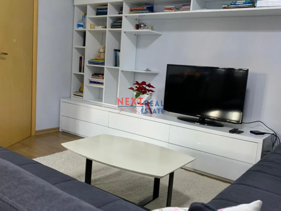 Vlore, jepet me qera apartament 1+1+Ballkon , 67 m² 300 € (SHKOLLA ALI DEMI, VLORE)