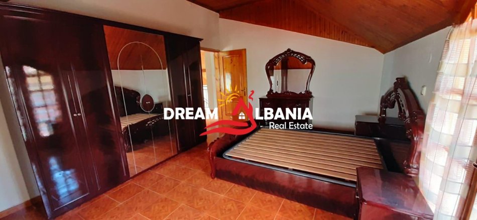 Tirane, shitet Vile 3 Katshe Kati 1, 500 m² 870.000 € (don bosko)