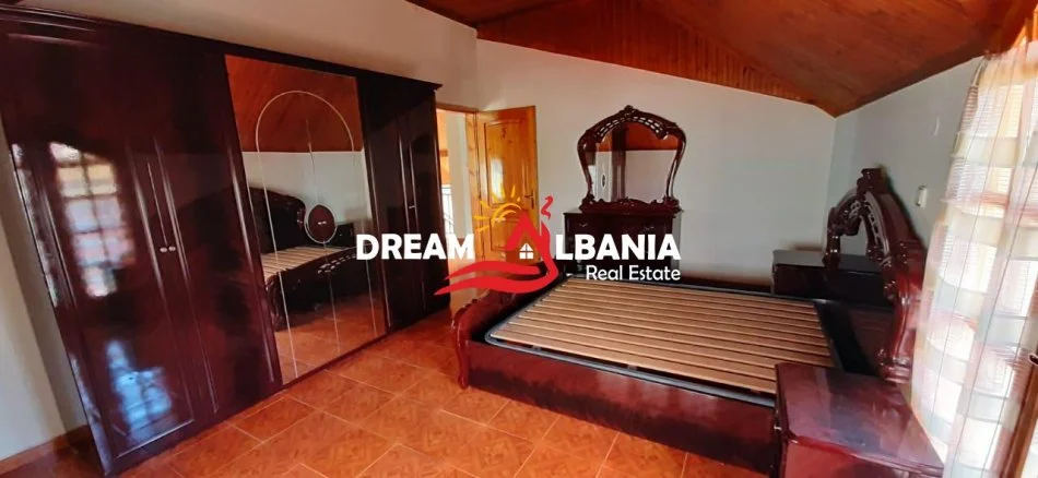 Tirane, shitet Vile 3 Katshe Kati 1, 500 m² 870.000 € (don bosko)