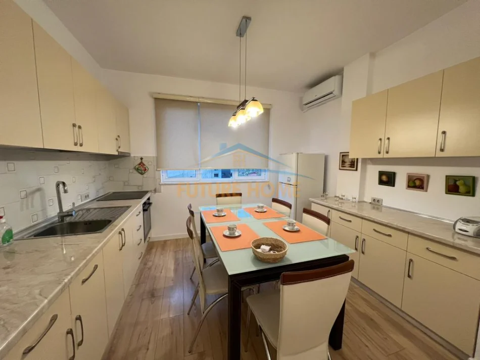 Tirane, jepet me qera apartament 2+1 Kati 5, 96 m² 600 € (RRUGA E DURRSIT)