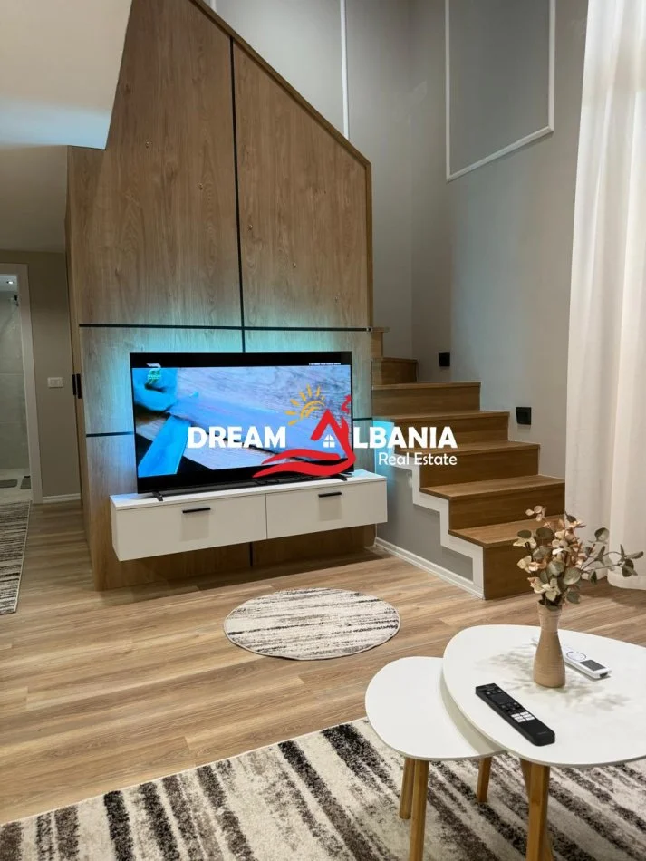 Tirane, jepet me qera apartament Dublex Kati 1, 70 m² 650 € (ne Rrugen e Kavajes, prane Kompleksit Golden Park)