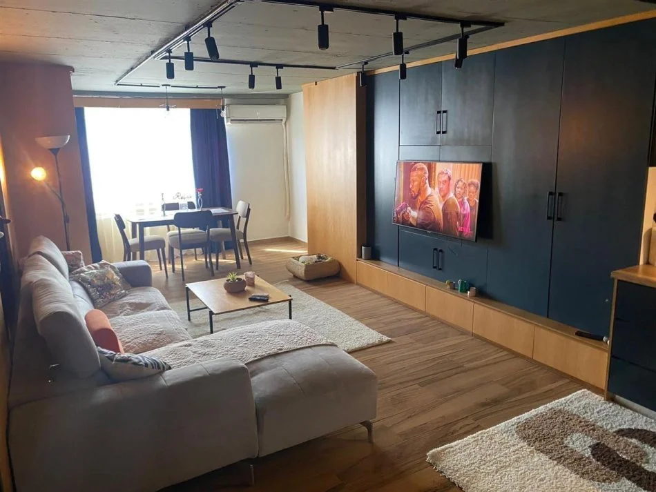 jepet me qera apartament duplex 1+1 Kati 1, 80 m² 550 € (GOLDEN PARK 3)