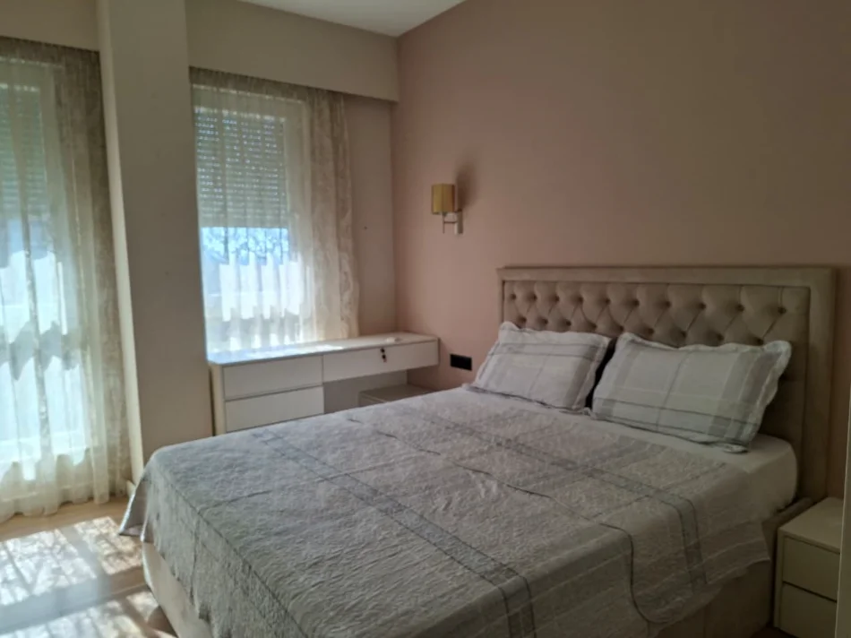 🏠 Me Qera: Super Duplex. 3+1+2wc & 1 Bllk + P. Parkimi (📍5 Maji / BlackStone Lounge )🔥 Hera e Parë me Qera || 100% e re ✨️ 1000€ / Muaj💶