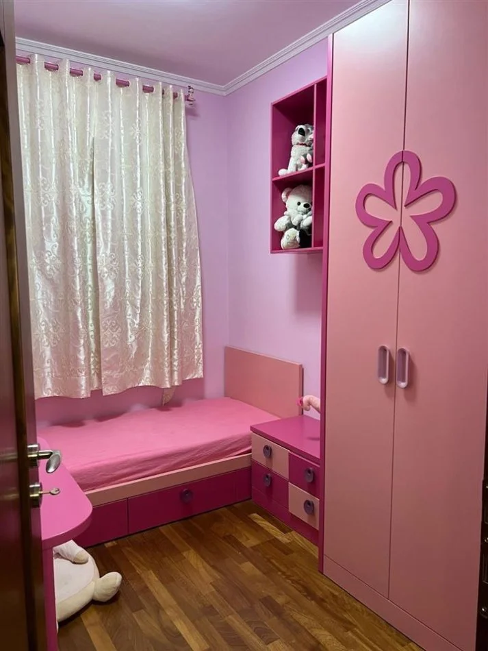 Shqiperi, jap me qera apartament duplex 3+1+Ballkon Kati 1, 150 m² 1.100 € (AFER HOTEL QUEEN)