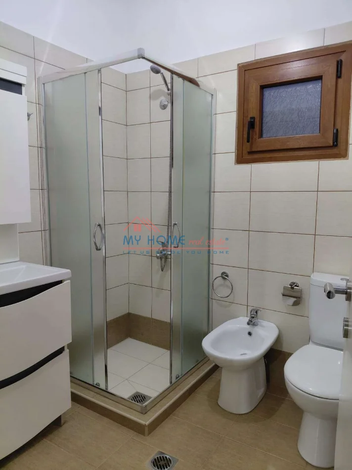 Shqiperi, jepet me qera apartament duplex Dublex Kati 2, 160 m² 1.300 € (Ali Demi)