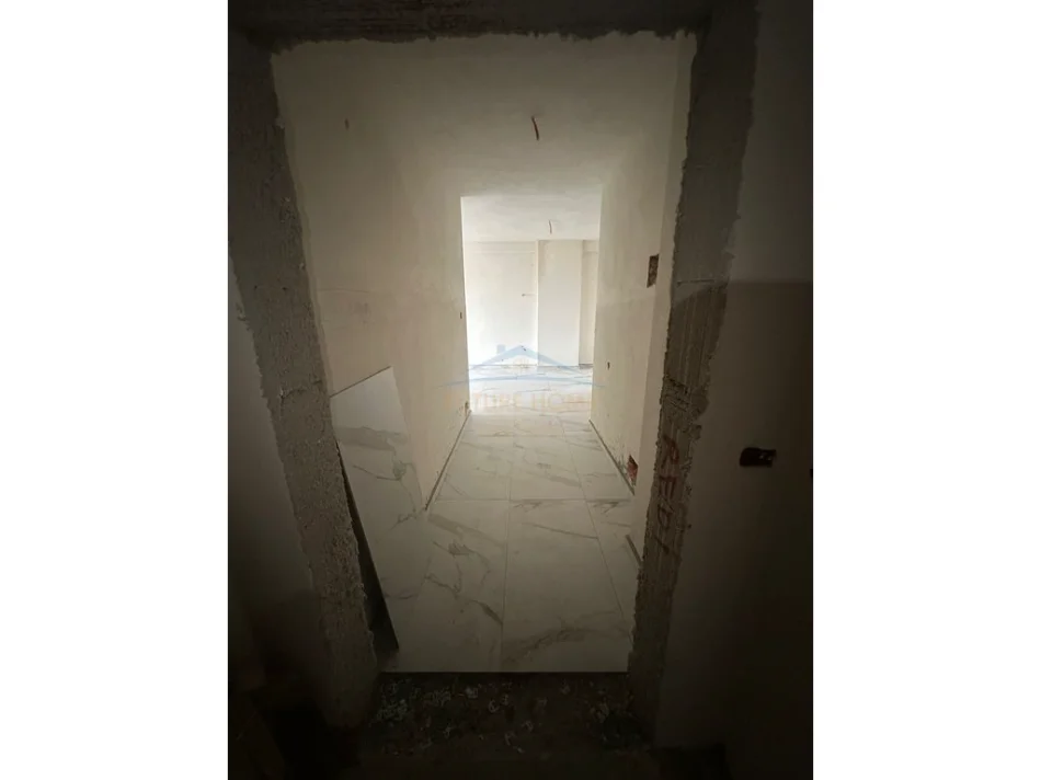 Durres, shitet apartament 1+1 Kati 2, 59 m² 80.000 € (GOLEM , Durres)