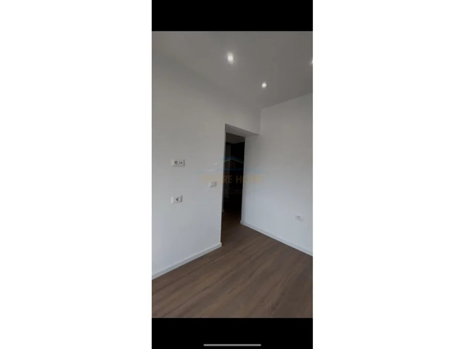 Tirane, shiten 2 apartamente 1+1 Kati 5, 68 m² 158.000 € (Ish Restorant Durrsi , Rruga e Dibres)