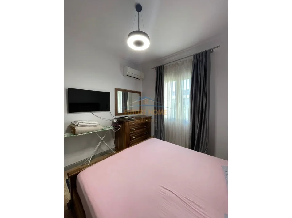 Tirane, jepet me qera apartament 2+1 Kati 3, 82 m² 700 € (RRUGA E DURRESIT)