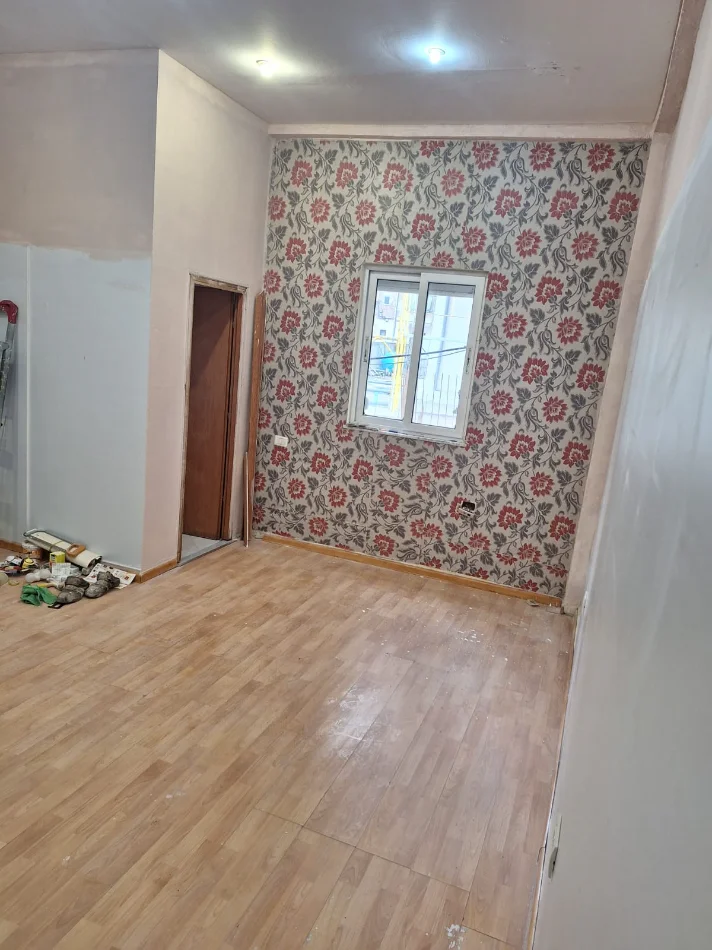 Tirane, jap me qera dyqan Kati 0, 30 m² 415 € (Myslym Shyr)