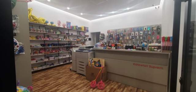 Tirane, jepet me qera dyqan Kati 0, 38 m² 30.000 Leke (Bedri Karapici)