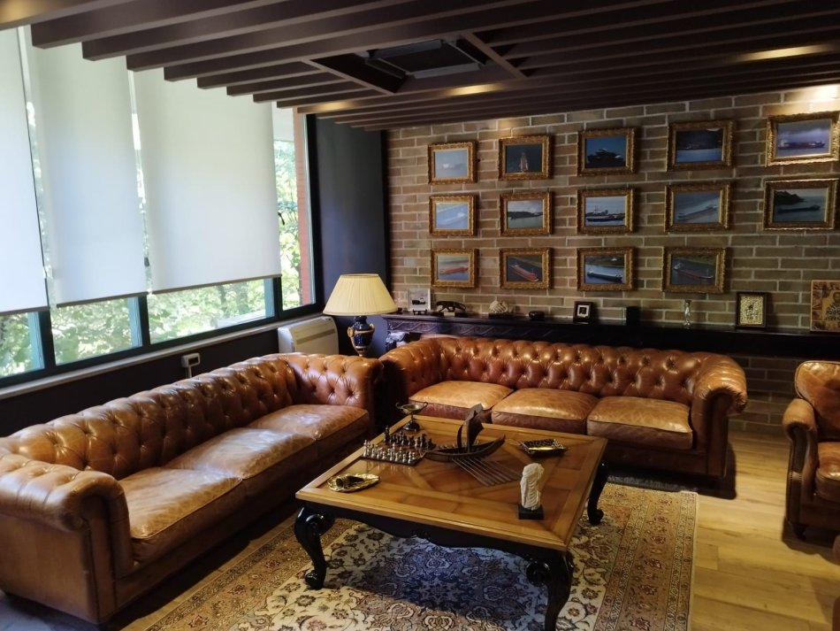 Tirane, shitet ambjent biznesi Kati 2, 194 m² 970.000 € (Blloku)