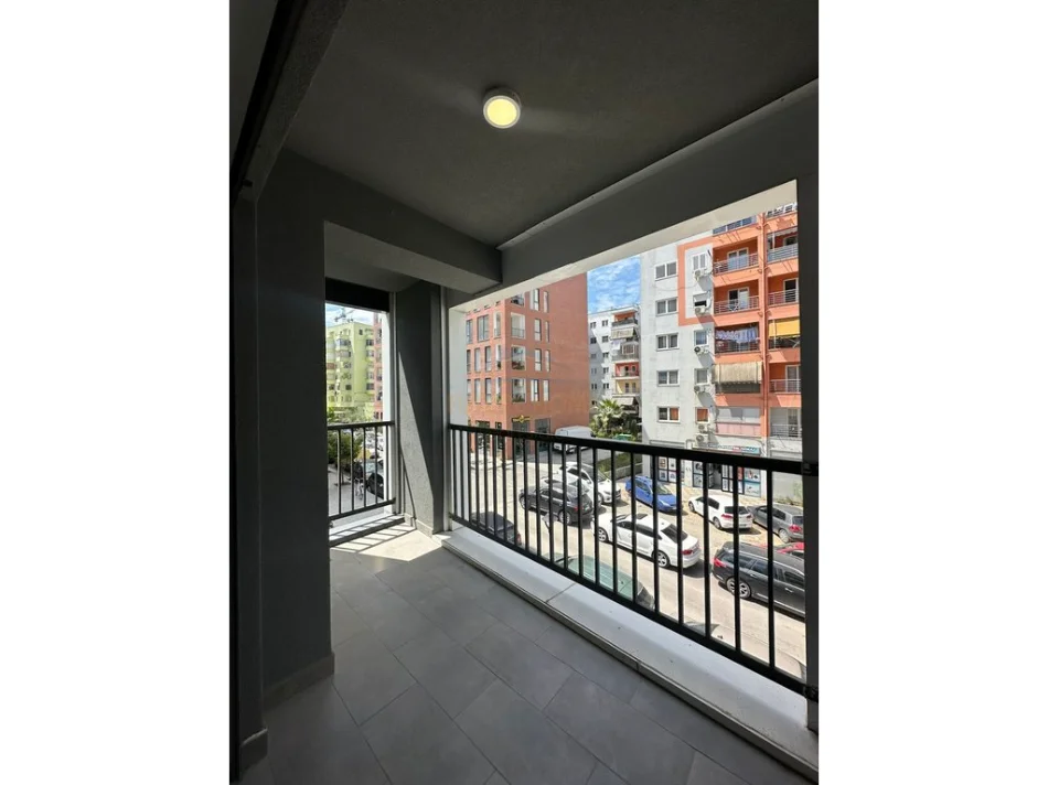 Tirane, shitet apartament 3+1+2 Kati 1, 147 m² 275.000 € (BULEVARDI I RI)