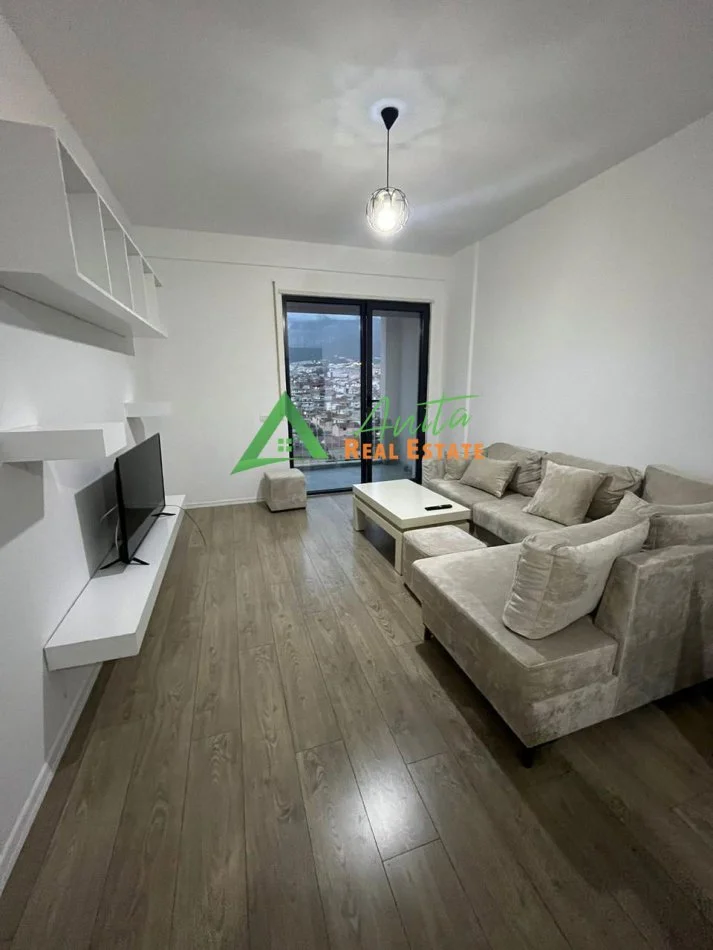Tirane, jepet me qera apartament 1+1+Ballkon Kati 8, 70 m² 50 000 Lek (Asl 2, Rruga Sadik Petrela)