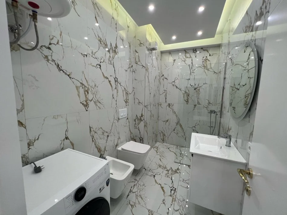 Tirane, jepet me qera apartament 1+1 Kati 5, 56 m² 500 € (Paskuqan)