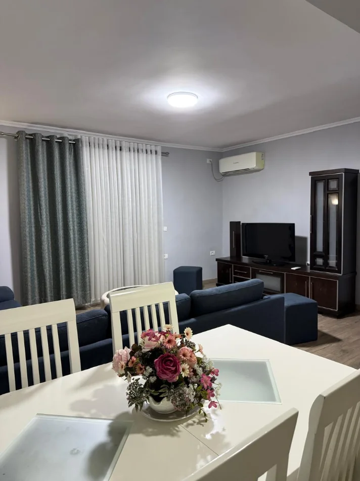 Tirane, shes apartament 2+1 Kati 5, 83 m² 136.000 € (Oxhaku)
