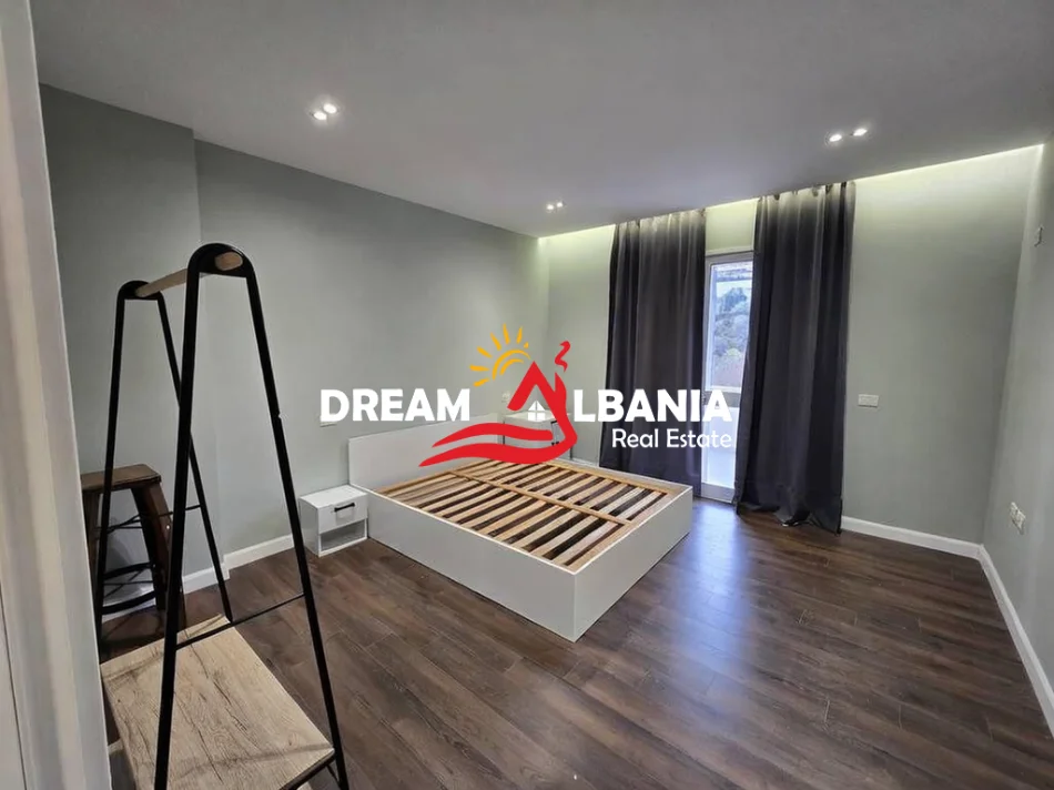 Tirane, shitet 2+1 Kati 3, 120 m² 210.000 € 