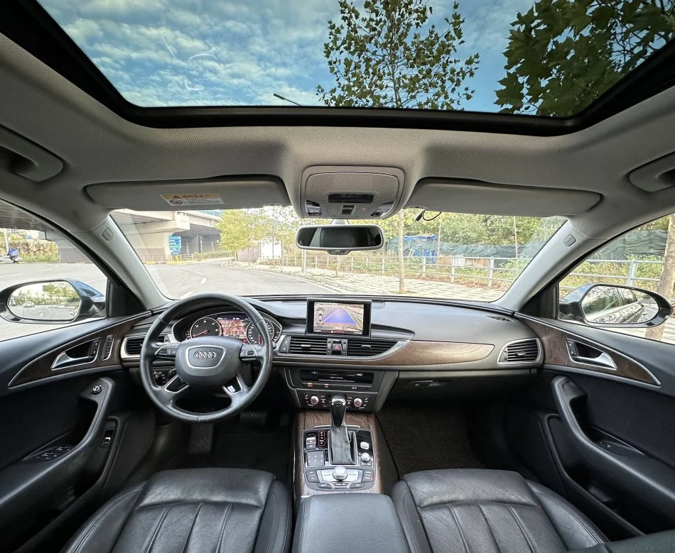 Tirane, shes makine Audi A6 Matrix , modeli 2016 Nafte, e zeze automatik Klima 154.000 km