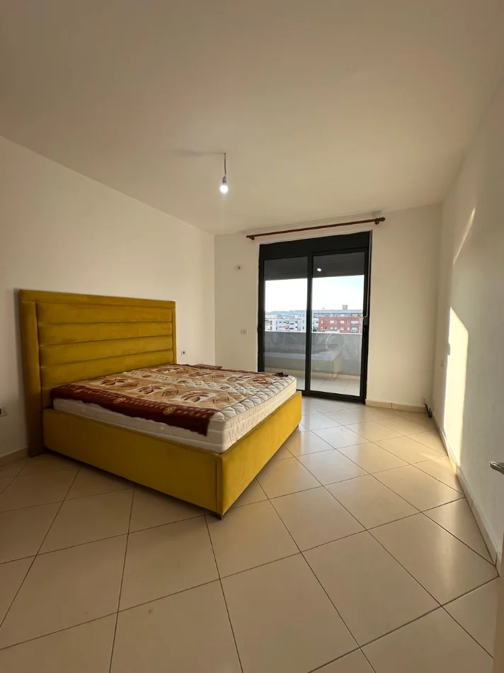 Tirane, jepet me qera apartament 2+1 Kati 7, 90 m² 450 € (Bar Santana ne Astir)