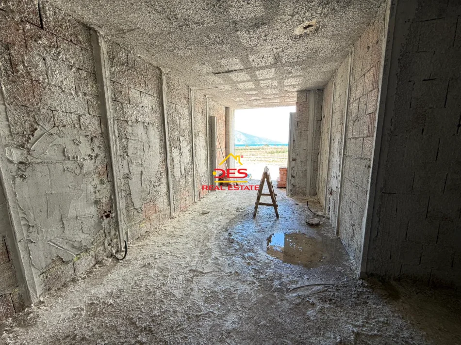 Vlore, shitet apartament 3+1+Ballkon Kati 2, 115 m² (Orikum)