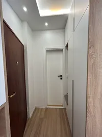 Durres, jepet me qera garsonier Studio Kati 5, 30 m² 350 € (rruga pavaresia)