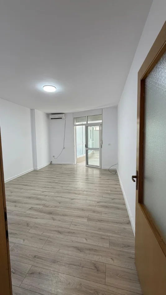 Tirane, jepet me qera apartament 1+1 Kati 1, 70 m² 800 € (Blv Gjergj Fishta ish ekspozita shqiperia sot)