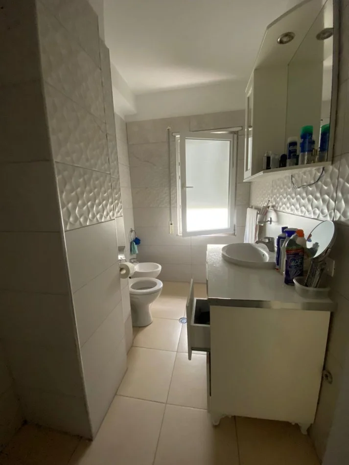 Durres, shitet apartament 3+1+Ballkon Kati 7, 164 m² 300.000 € (Vollga Durres)