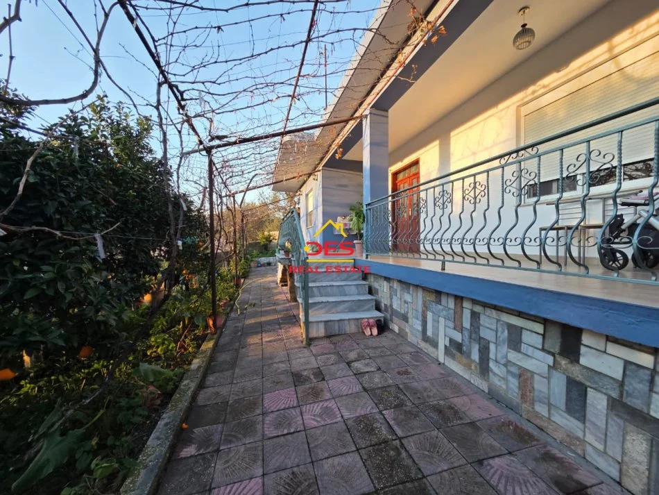 Vlore, shitet shtepi 2+1+Ballkon Kati 0, 100 m² 240.000 € (Kuzum Baba)