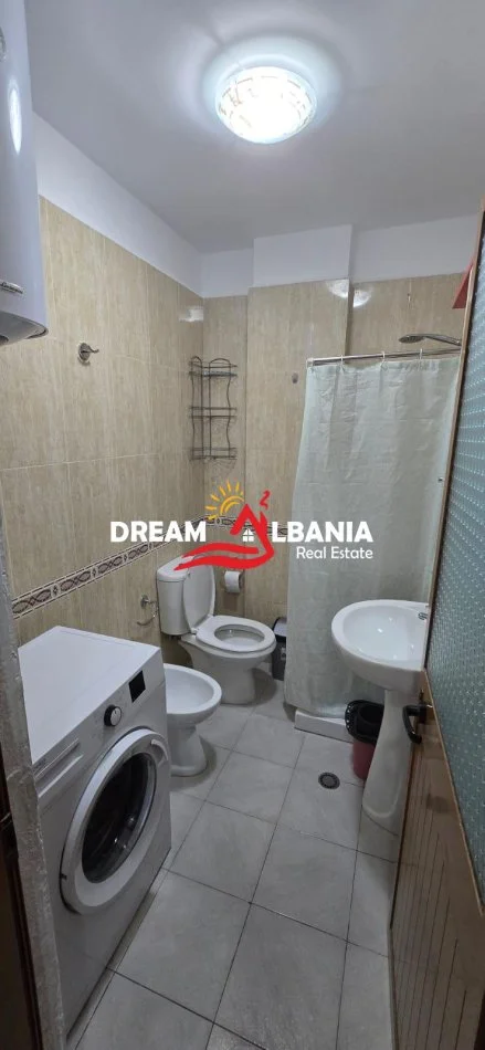 Tirane, jepet me qera 1+1 , 500 € (ish parku)