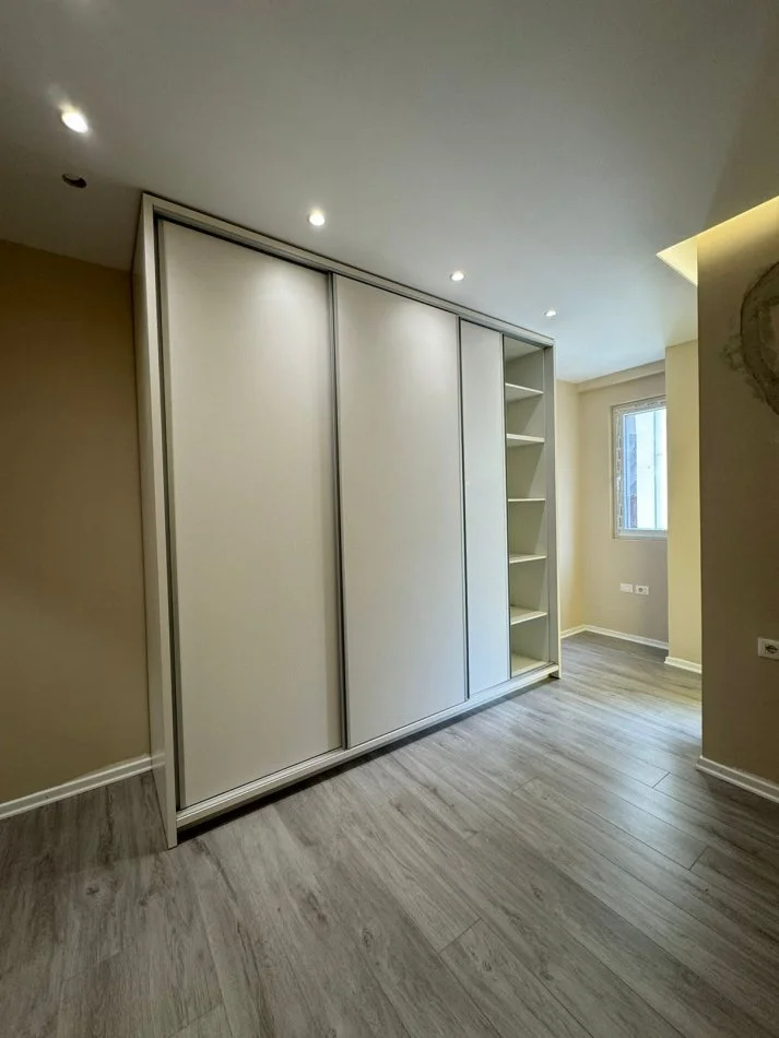 Tirane, shes 3+1, Kati 4, 133 m² 170,000 € (Astir)