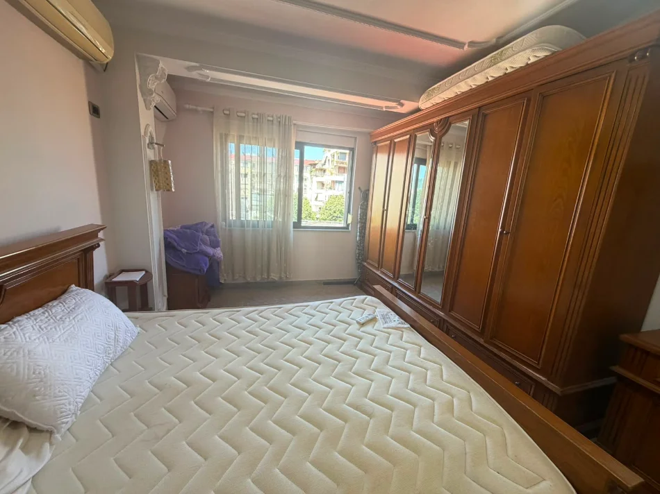 Tirane, jepet me qera apartament 1+1 Kati 5, 65 m² 470 € (Karburant Kastrati tek Myslym Shyri)