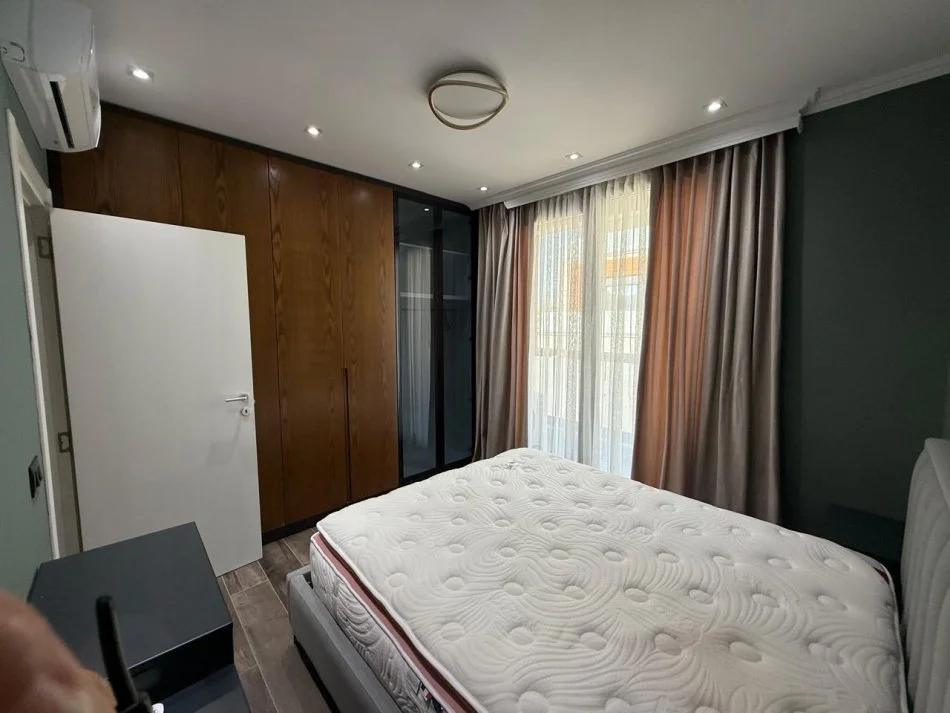 Shqiperi, jepet me qera apartament 1+1 Kati 2, 75 m² 750 € (Teg)